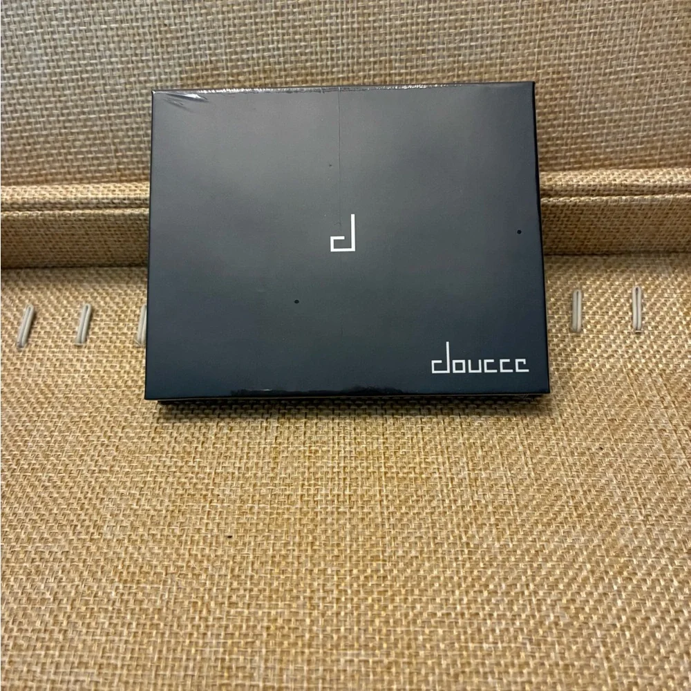 Doucce On The Go‎ Palette - Pink, Black, Cream